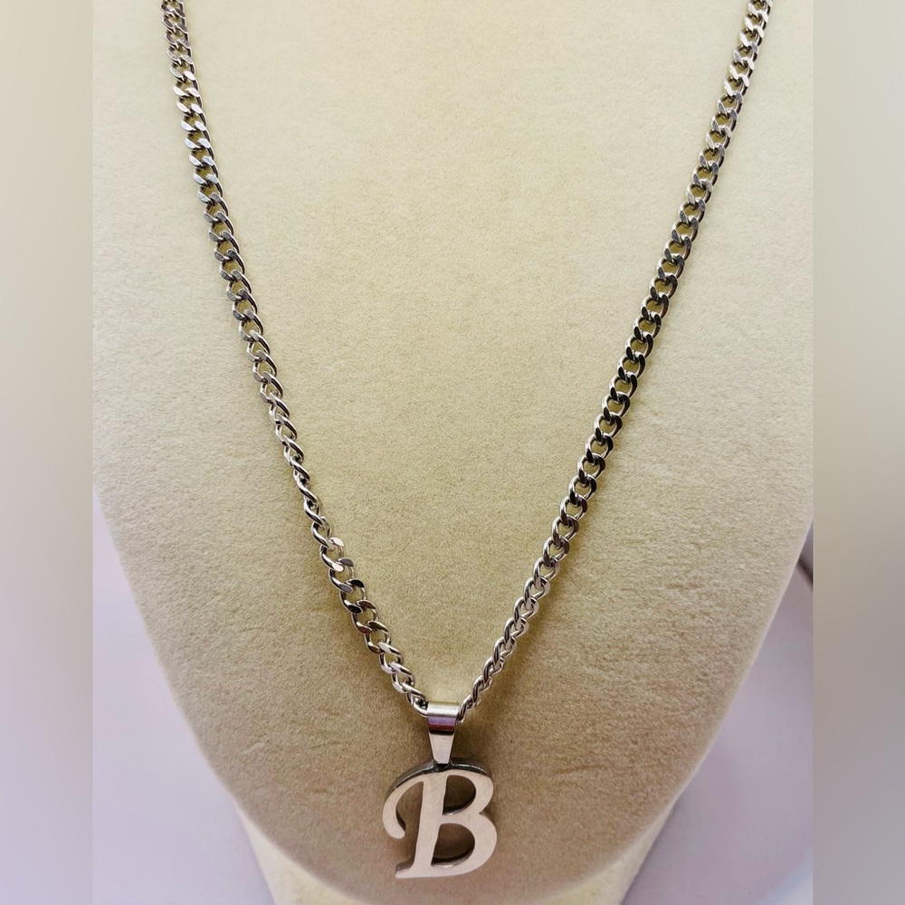 Silver Tone Chain With A Script B Initial Pendant… - image 2